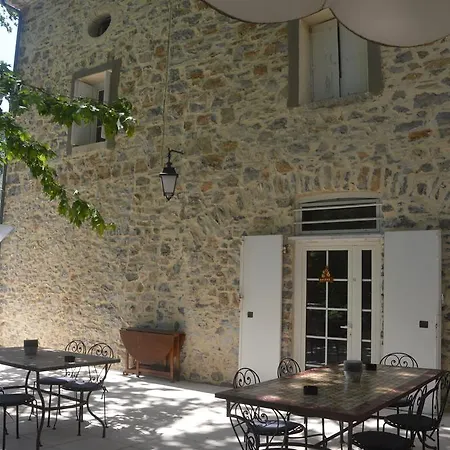 Domaine De La Carriere