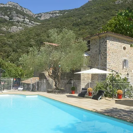 Domaine De La Carriere *