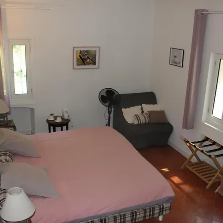 Bed & Breakfast Domaine De La Carriere