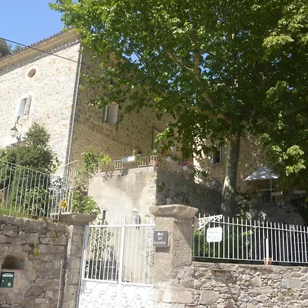 Domaine De La Carriere Frühstückspension Sumène