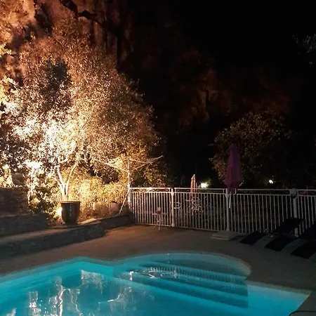 Bed & Breakfast Domaine De La Carriere *