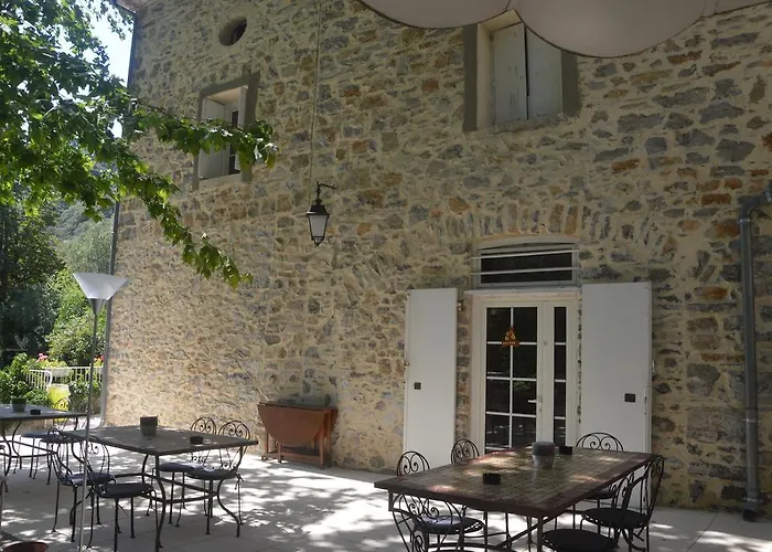 Domaine De La Carriere