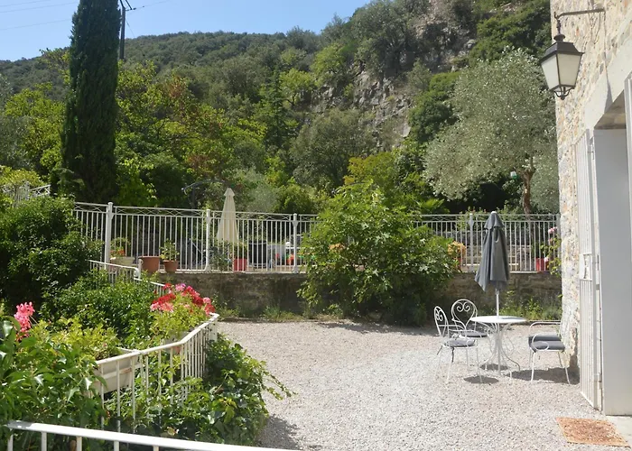 Domaine De La Carriere Bed and breakfast